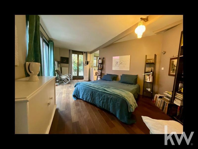 Maison - 500 m² - 8 pièces