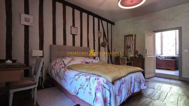 Maison - 304 m² - 7 pièces