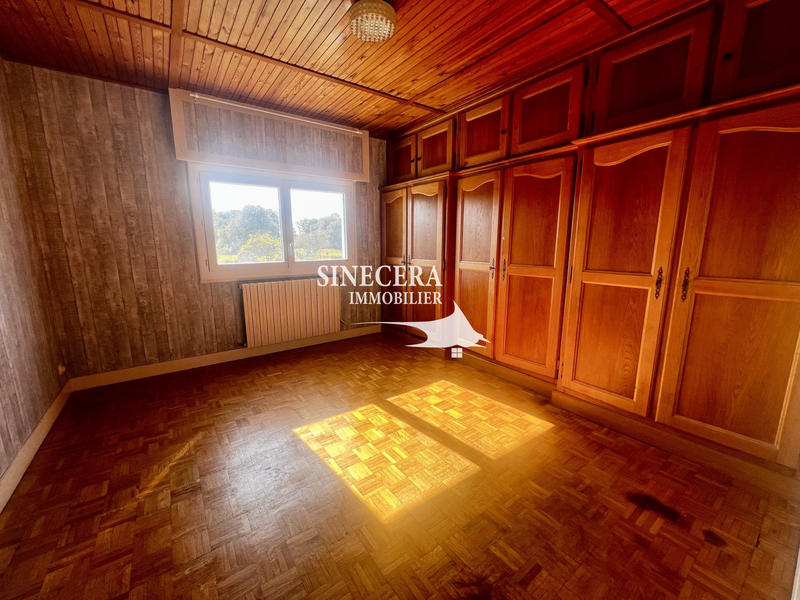 Maison - 190 m² - 9 pièces