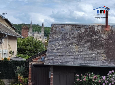 Maison - 165 m² - 9 pièces