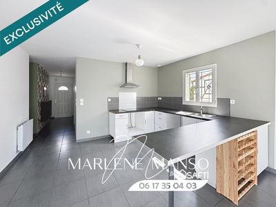 Maison - 94 m² - 5 pièces