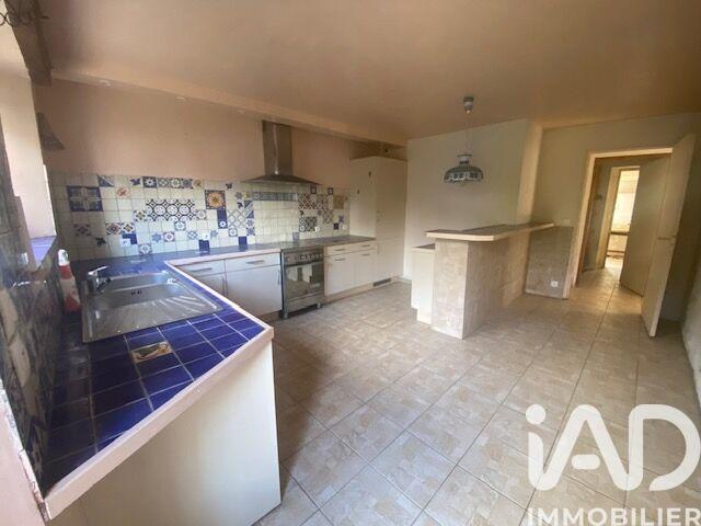 Maison - 225 m² - 6 pièces