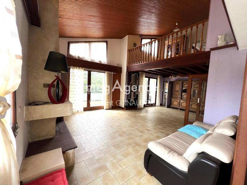 Maison - 175 m² - 6 pièces