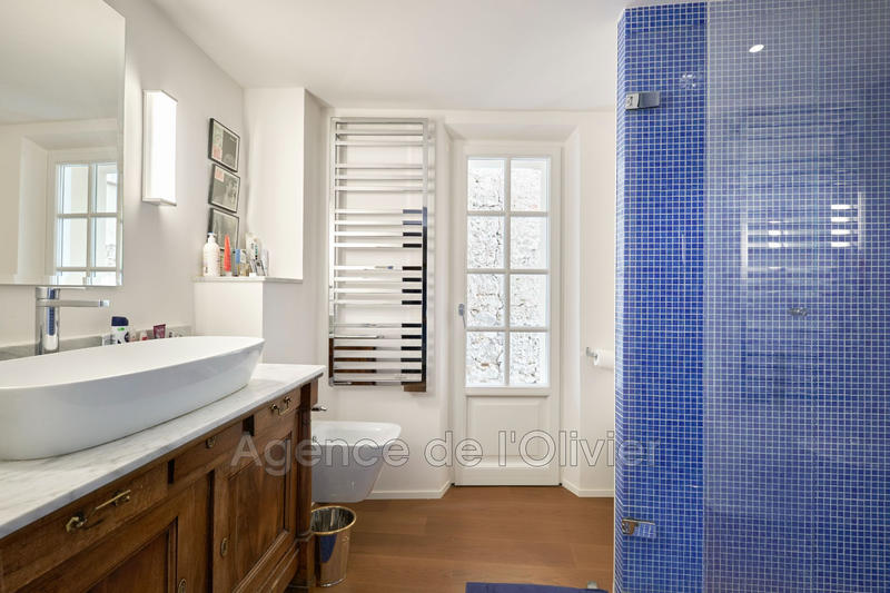 Maison - 451 m² - 13 pièces