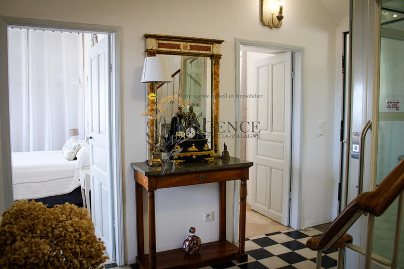 Maison - 170 m² - 8 pièces