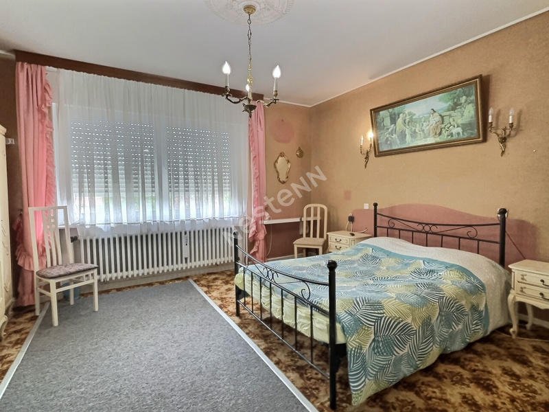 Maison - 174 m² - 9 pièces