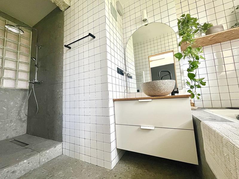 Appartement - 65 m² - 2 pièces