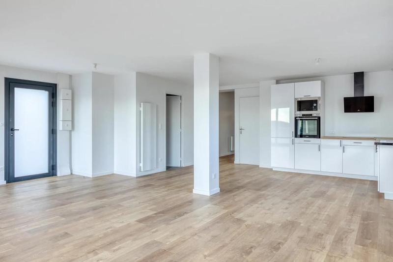 Appartement - 102 m² - 4 pièces