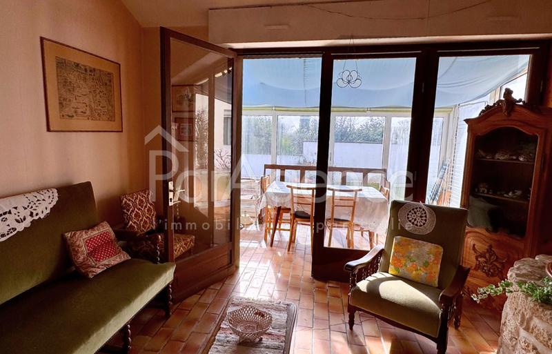 Maison - 163 m² - 8 pièces