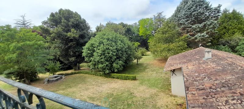 Maison - 205 m² - 7 pièces