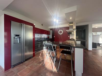 Maison - 159 m² - 7 pièces