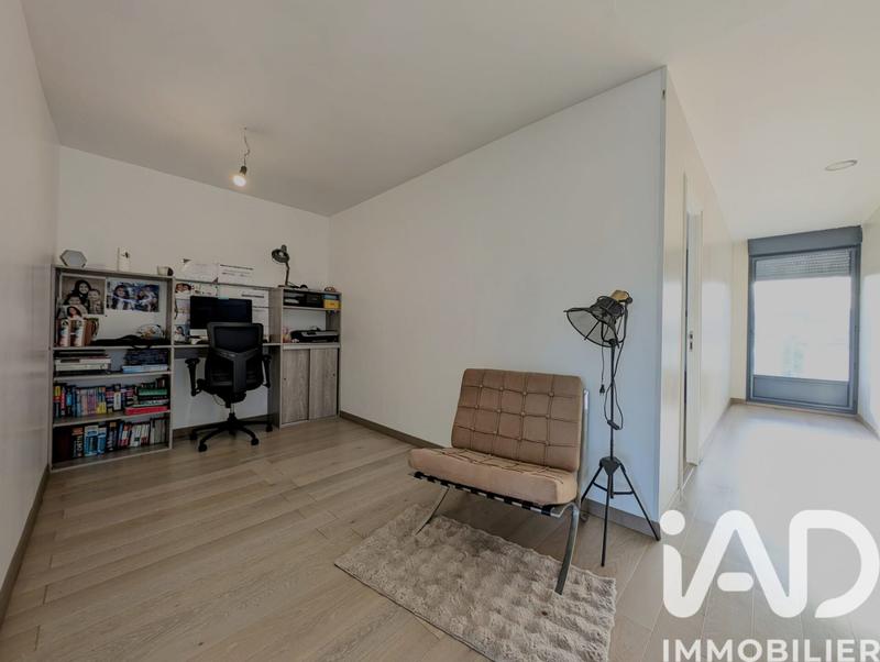 Maison - 185 m² - 7 pièces