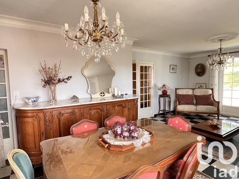 Maison - 137 m² - 7 pièces