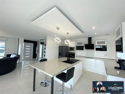 Maison - 141 m² - 5 pièces