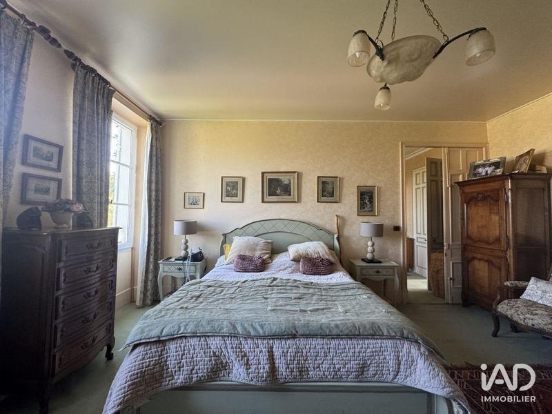 Château - 306 m² - 10 pièces