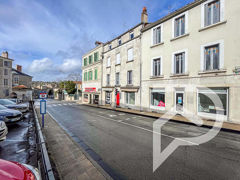 Maison - 90 m² - 5 pièces