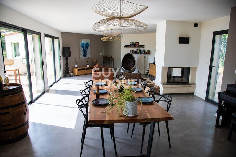 Maison - 157 m² - 7 pièces