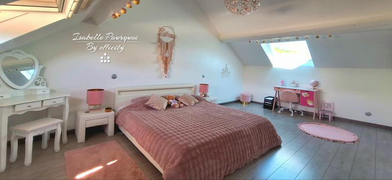 Maison - 280 m² - 11 pièces