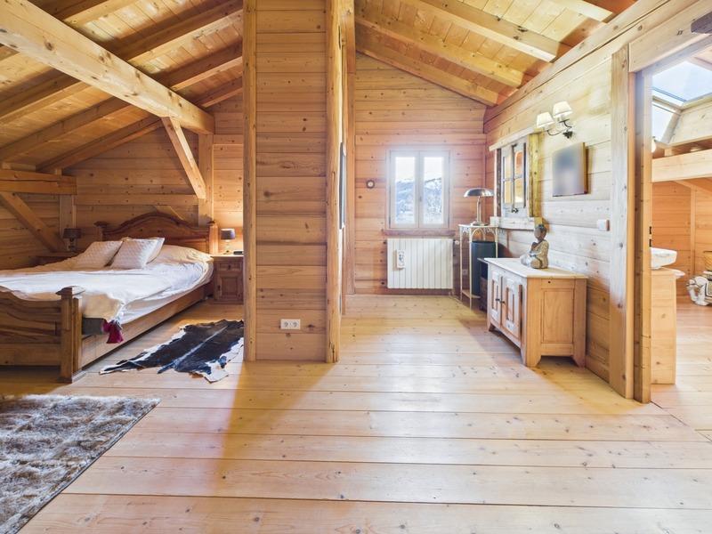 Châlet - 304 m² - 9 pièces