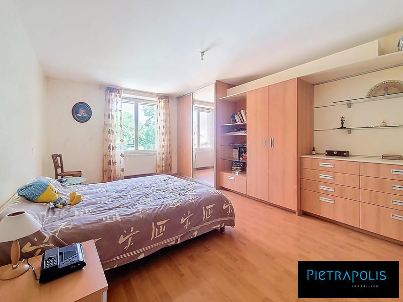 Maison - 190 m² - 4 pièces