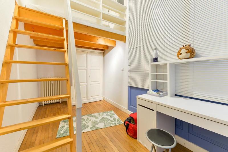 Appartement - 220 m² - 8 pièces