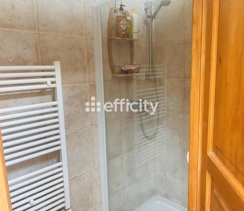 Maison - 165 m² - 6 pièces