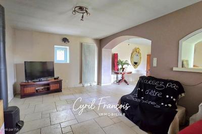 Maison - 139 m² - 4 pièces