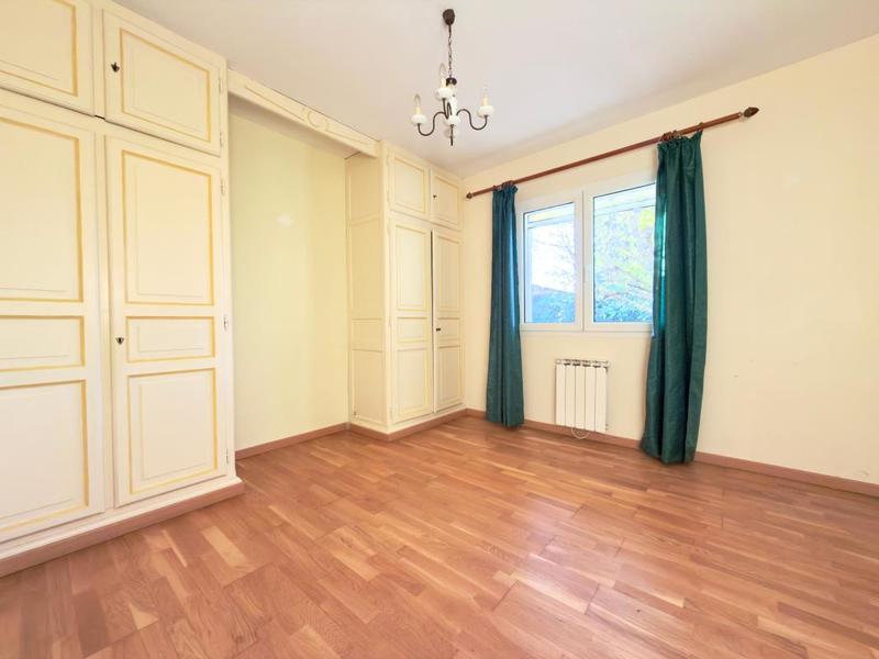 Propriété - 187 m² - 7 pièces