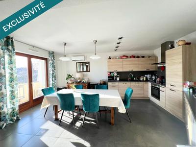 Appartement - 82 m² - 3 pièces