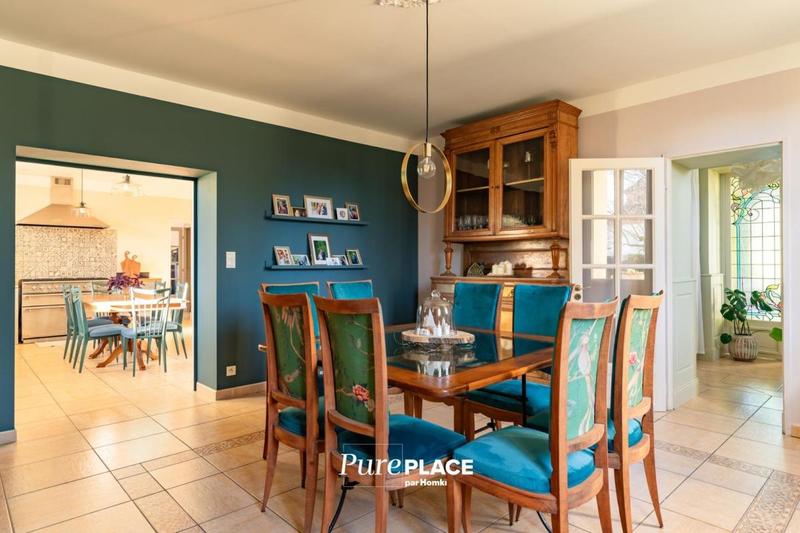 Maison - 390 m² - 7 pièces