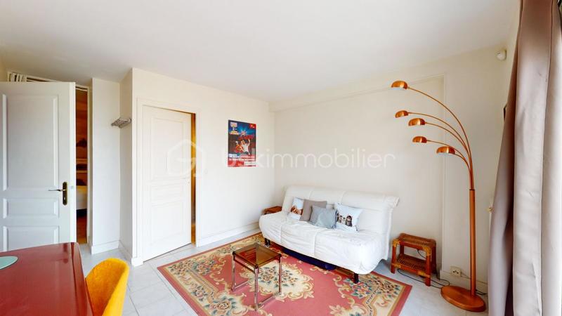 Maison - 340 m² - 10 pièces