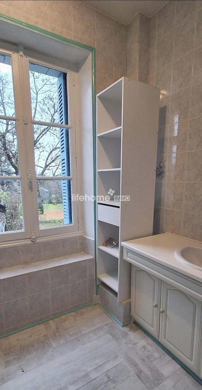 Maison - 181 m² - 9 pièces