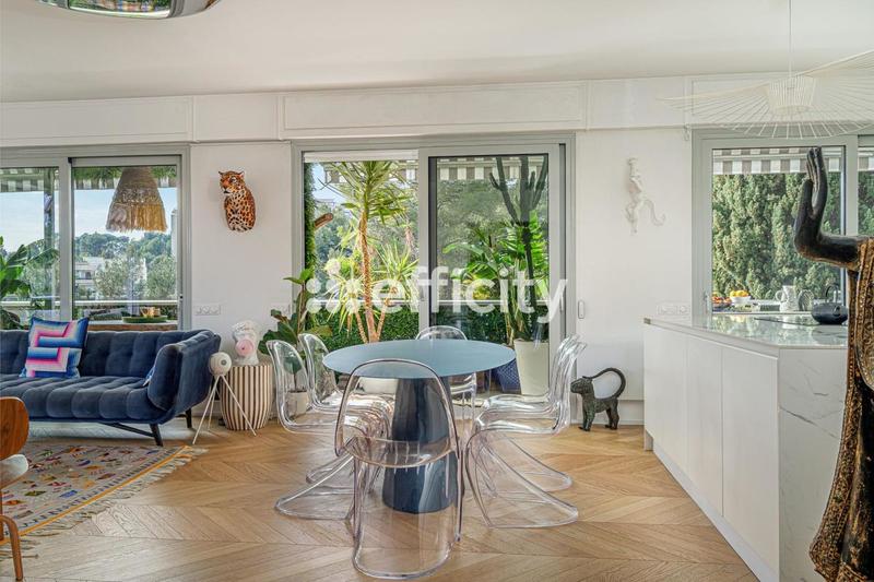 Appartement - 110 m² - 3 pièces