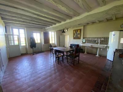 Maison - 313 m² - 6 pièces