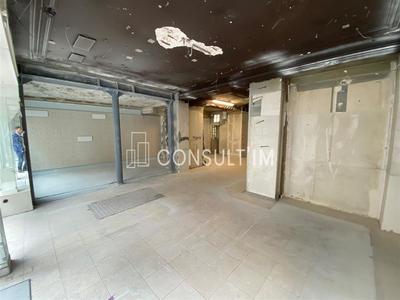 Local commercial - 84 m² - 1 pièce