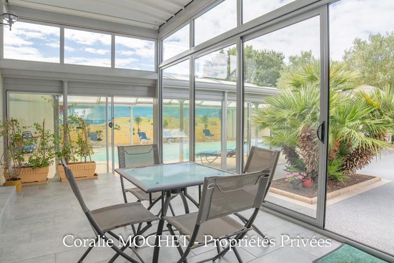 Demeure - 454 m² - 20 pièces