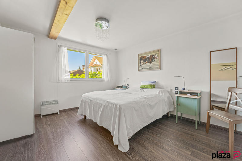 Maison - 350 m² - 8 pièces