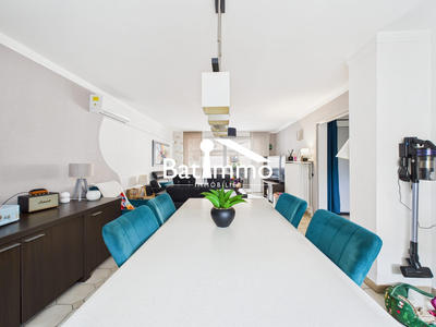 Appartement - 86 m² - 5 pièces