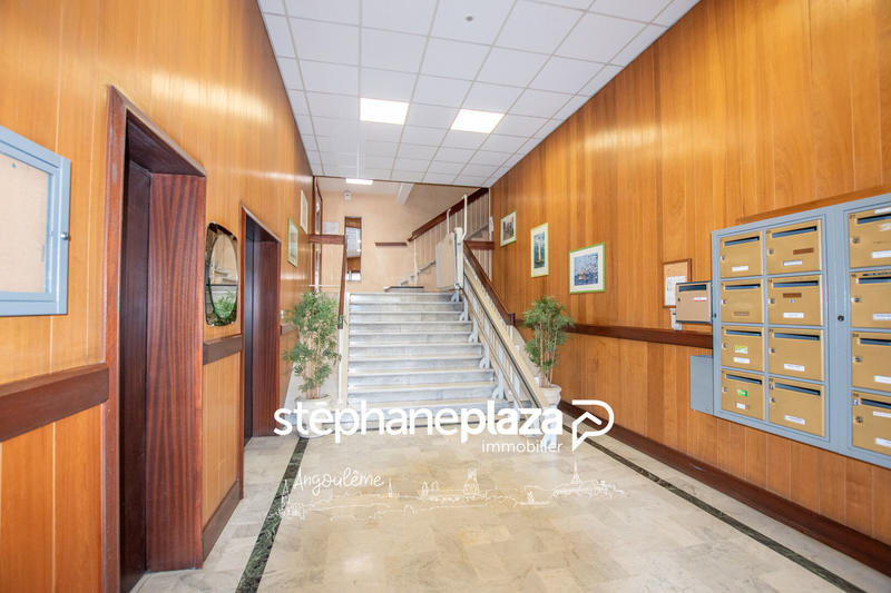 Appartement - 76 m² - 4 pièces