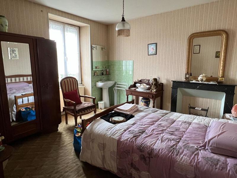 Maison en pierre - 84 m² - 4 pièces