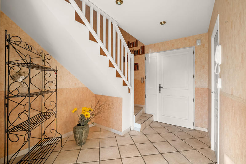 Maison - 122 m² - 6 pièces