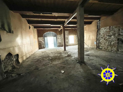 Parking / Garage - 90 m²