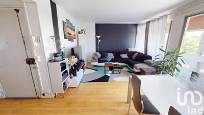 Appartement - 80 m² - 4 pièces
