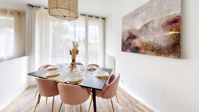 Appartement - 100 m² - 6 pièces