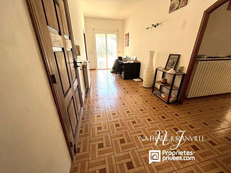 Villa - 254 m² - 6 pièces