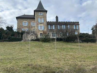 Château - 360 m² - 12 pièces
