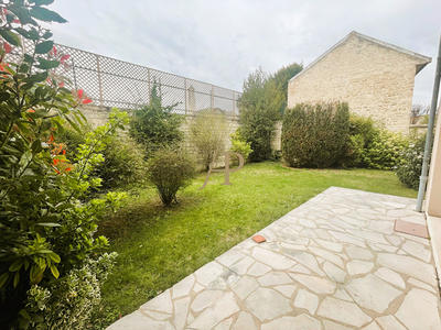 Appartement - 99 m² - 5 pièces