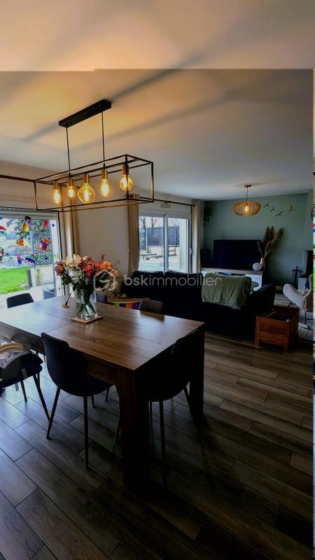 Maison traditionnelle - 145 m² - 5 pièces