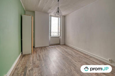 Maison - 90 m² - 3 pièces