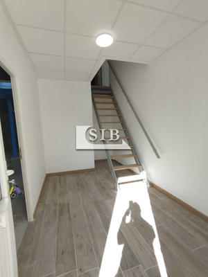 Local commercial - 200 m²